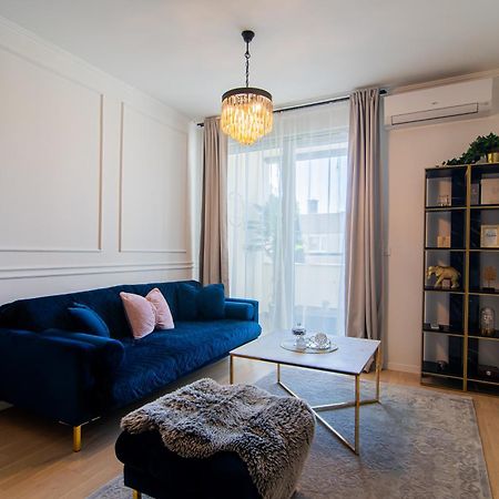 Flexible Selfcheckins 66 - Zagreb - Loggia - 80M2 - New - Luxury - Garage - 2 Bedrooms Kültér fotó