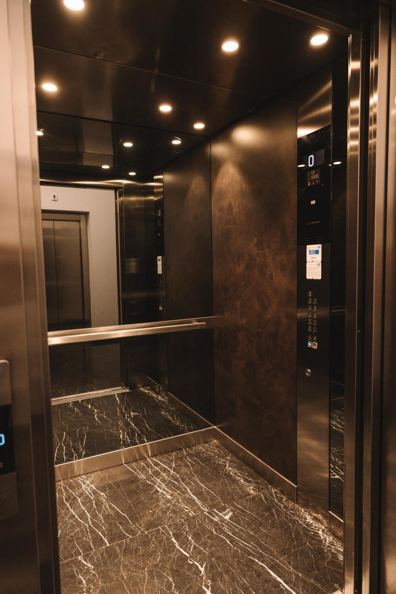 Flexible Selfcheckins 66 - Zagreb - Loggia - 80M2 - New - Luxury - Garage - 2 Bedrooms Kültér fotó